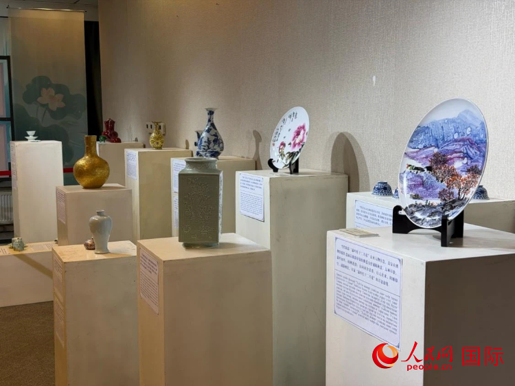 “万里茶道·丝路回望”江西陶瓷文化展在蒙古国举办